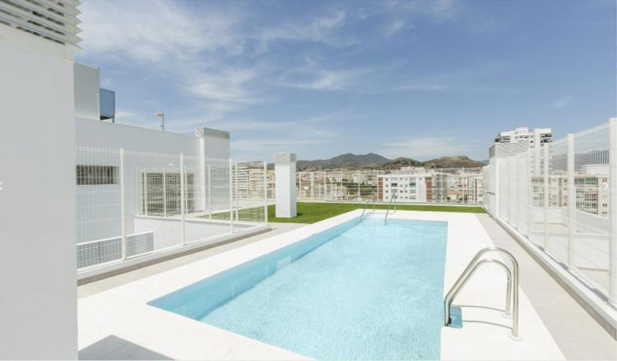 Fabuloso Apartamento Nuevo Con Parking Y Piscina مالقة المظهر الخارجي الصورة
