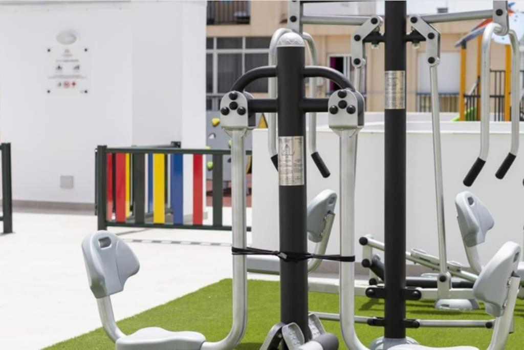 Fabuloso Apartamento Nuevo Con Parking Y Piscina مالقة المظهر الخارجي الصورة